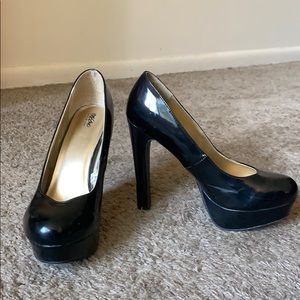 Mossimo Black Platform Chunk Heel - Size 8.5